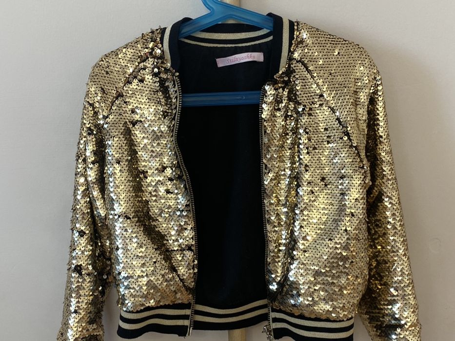 Блестящая курочка состоянии хорошое. Звоните для девочек выбора много