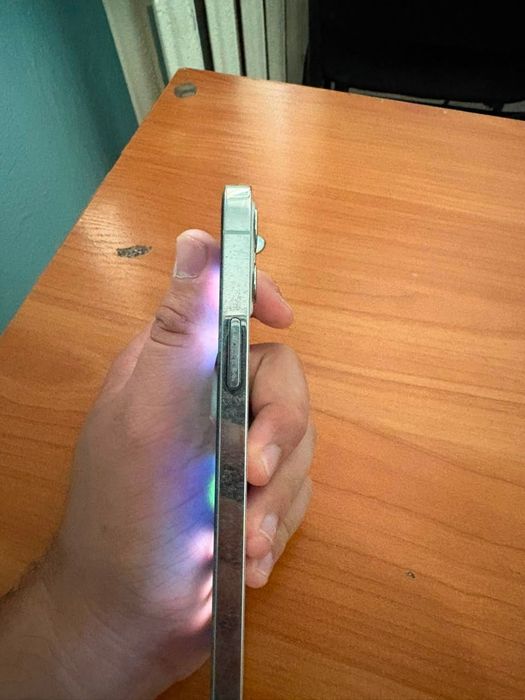 Продам iPhone 12 Pro айфон 12 про
