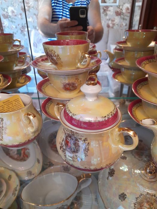 Продаю сервиз мадона, производство гдр,