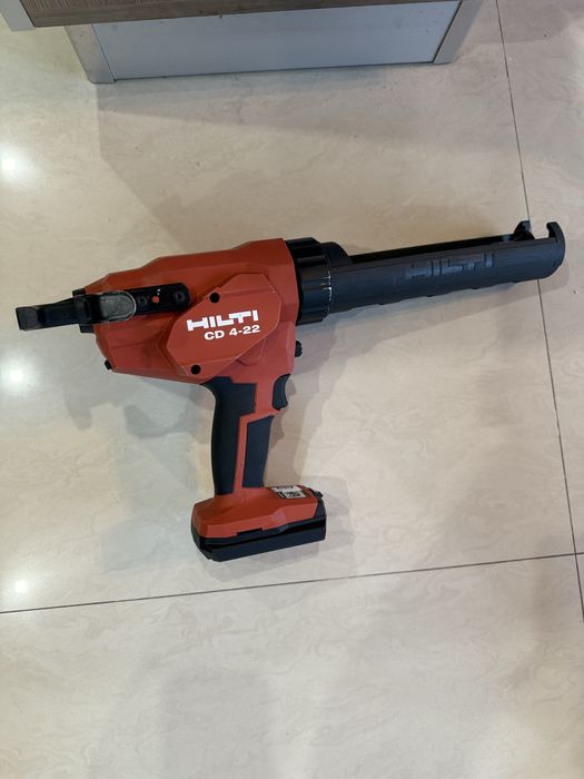 Пистолет за силикон HILTI серия Nuron