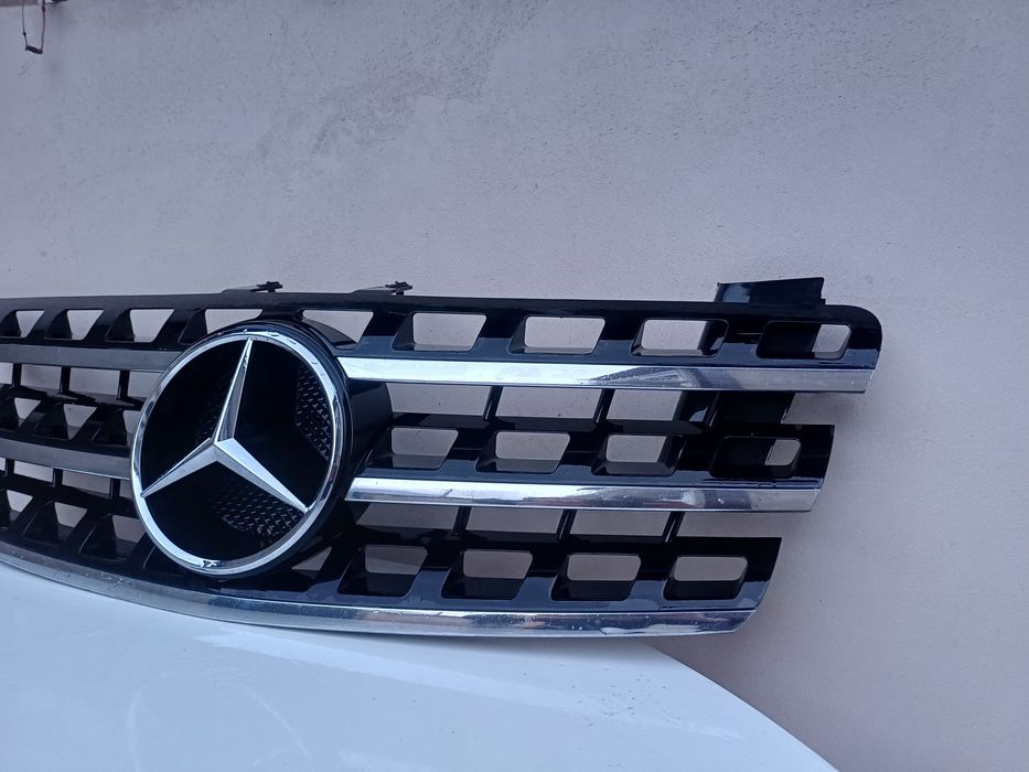 Предна решетка за Mercedes ML W164