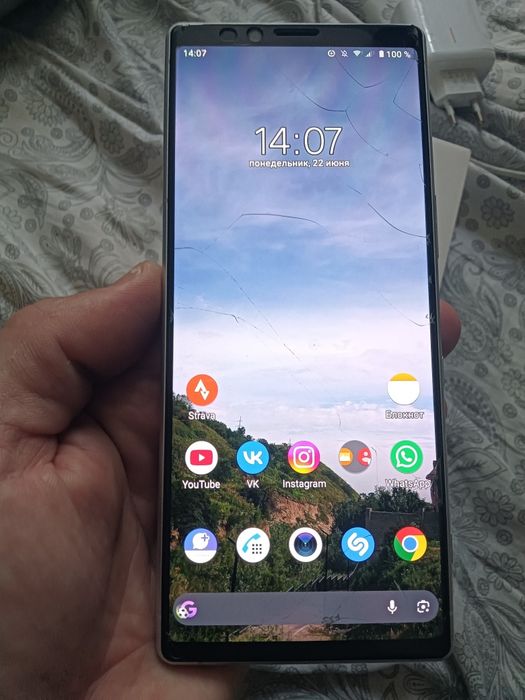 Sony Xperia 1. Mark 1.  2019.