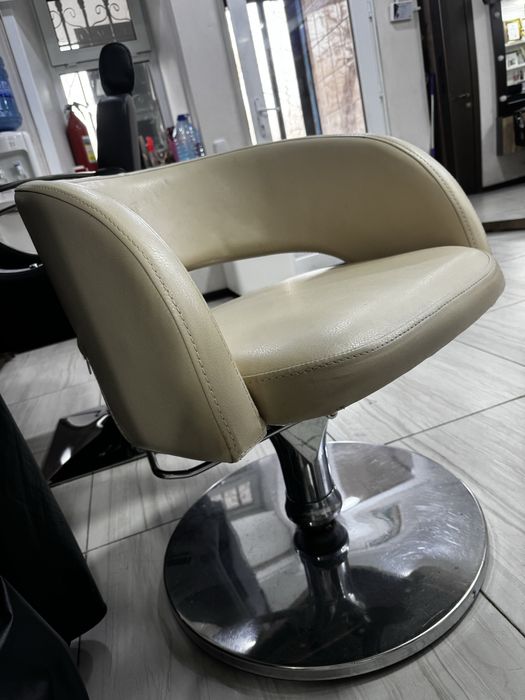 Кресло для парикмахера