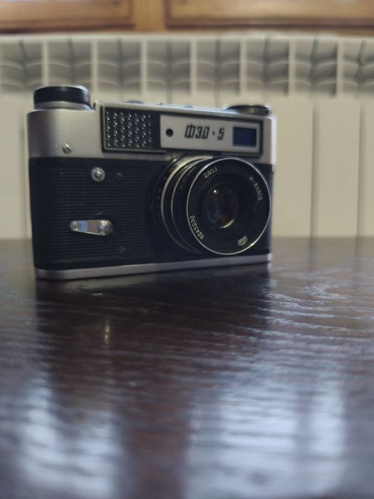 Aparat foto vintage sovietic FED-5