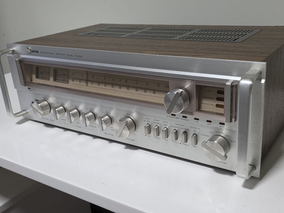 Setton RS 220 stereo receiver
