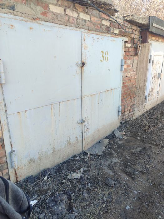 Продаються гаражи на выбор