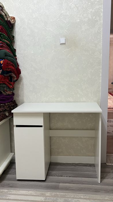 Стол компьютерный Токио, 86х50x75 см, белый