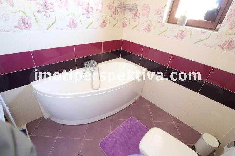 Продава се Къща в Пловдив, Остромила - 240 кв.м за 1218 €/кв.м - Снимка #4