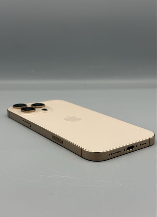 iPhone 16 Pro Max | 256 GB | Baterie 94% | Desert Titanium | Garantie