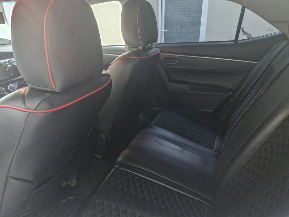 Продам Тойоту королла 2015 года выпуска