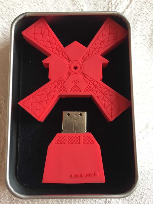 Колекционерски ключодържател и флаш памет 4GB Moulin Rouge / Мулен Руж