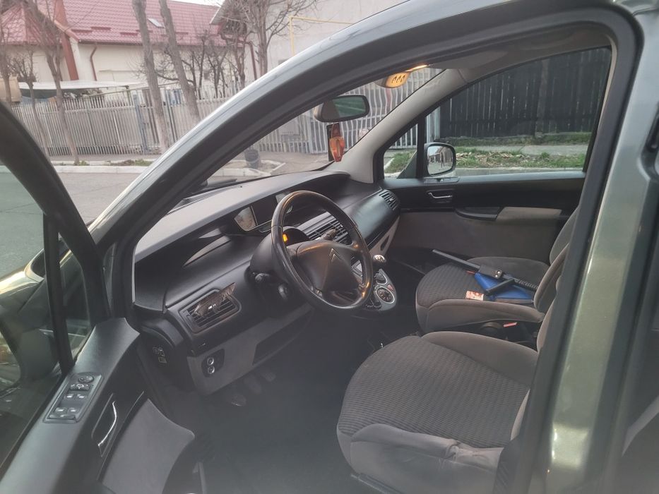 Citroen C 8 7 locuri