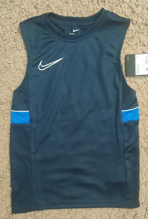 Maiou/Maieu Nike dri-fit Copii 5-6 ani 122-128 NOU