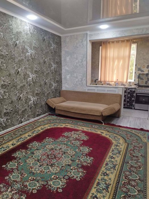 Чилонзор Новза метро якинида квартира арендага берилади