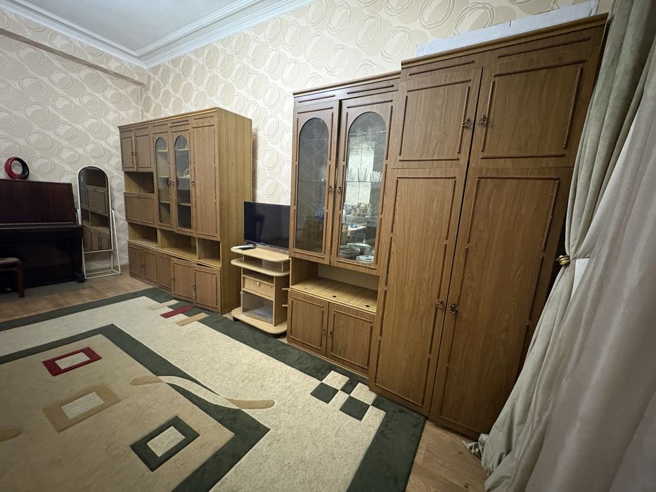 Отдам стенку для зала!