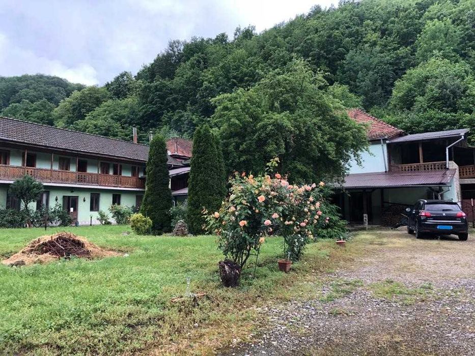 Vand pensiune turistica sat Tomesti,Timis direct de la proprietar