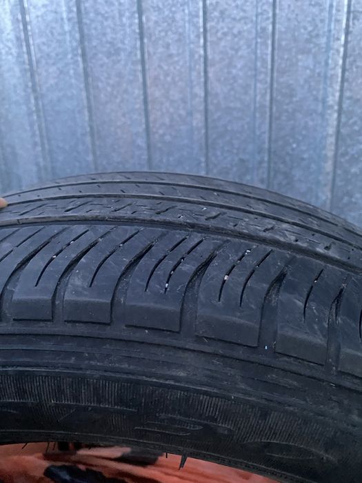 Продам комплект летней резины на r18