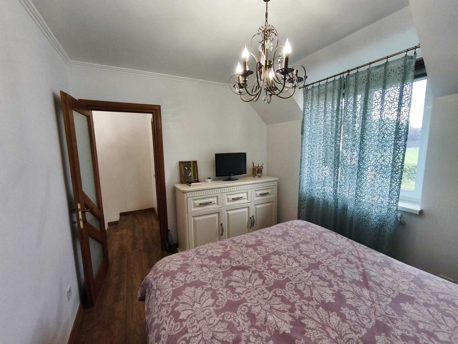 Proprietar | Casă P+E+Pod Ipotești (84 mp + Terasă 25 mp Acoperită) Total 109 mp | 2 Parcări | Parchet bambus
