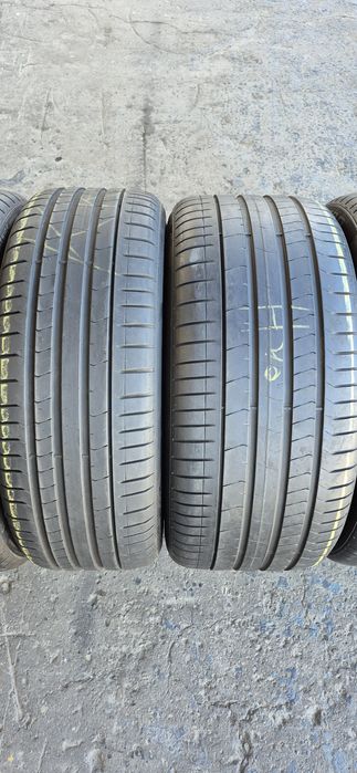 4 anvelope vara Pirelli,fata 245/40/21,spate 275/35/21.Pretul este pe bucata.