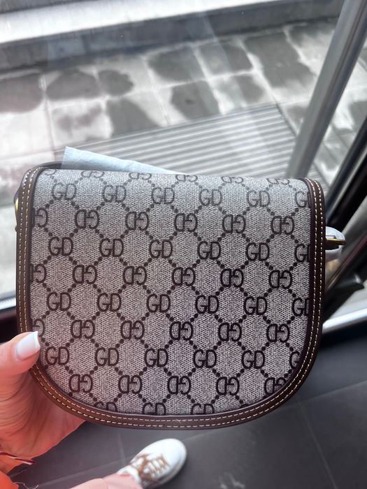 Модерна дамска чанта