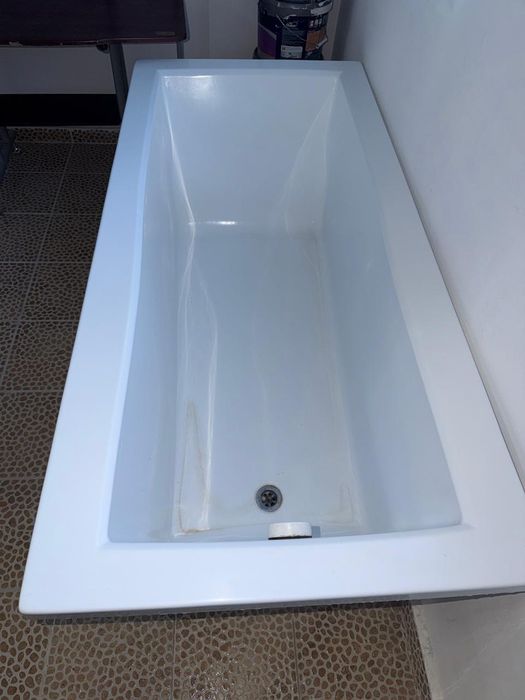 Ванная и унитаз продаются