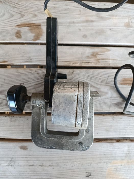 Советский электрический вулканизатор модели ЭВБ-1