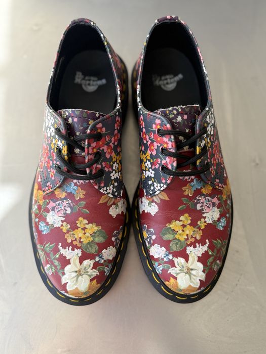 Обувки Dr. Martens
