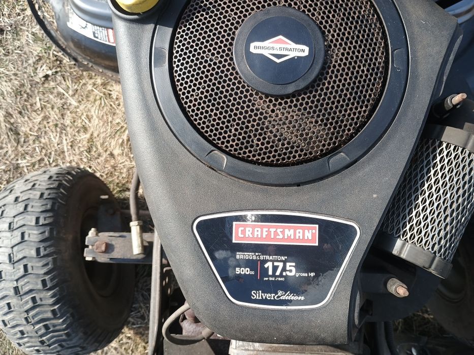 Tractoras gazon cositoare