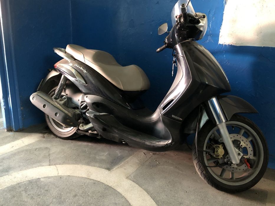 Скутер Piaggio Beverly