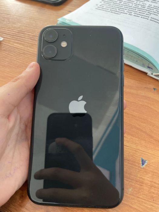 iPhone 11 черный