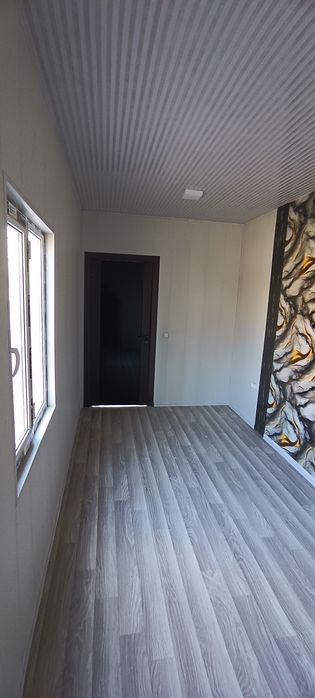 Konteyner domik 13,7 metrlik 3 xona alohida sanuzel bilan