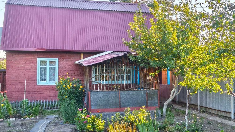 Продам дачу в районе гастронома Самал