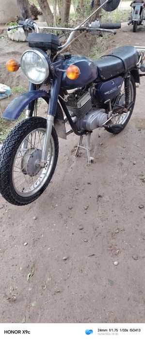 Minsk mototsikl sotiladi