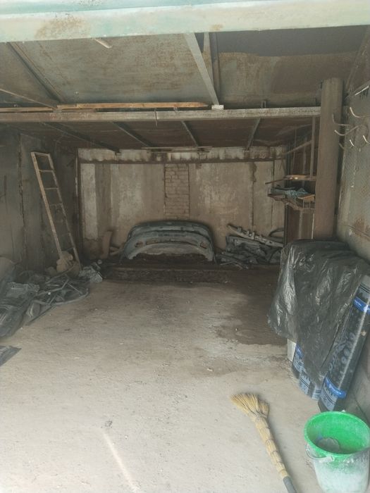 Продается железный Гараж