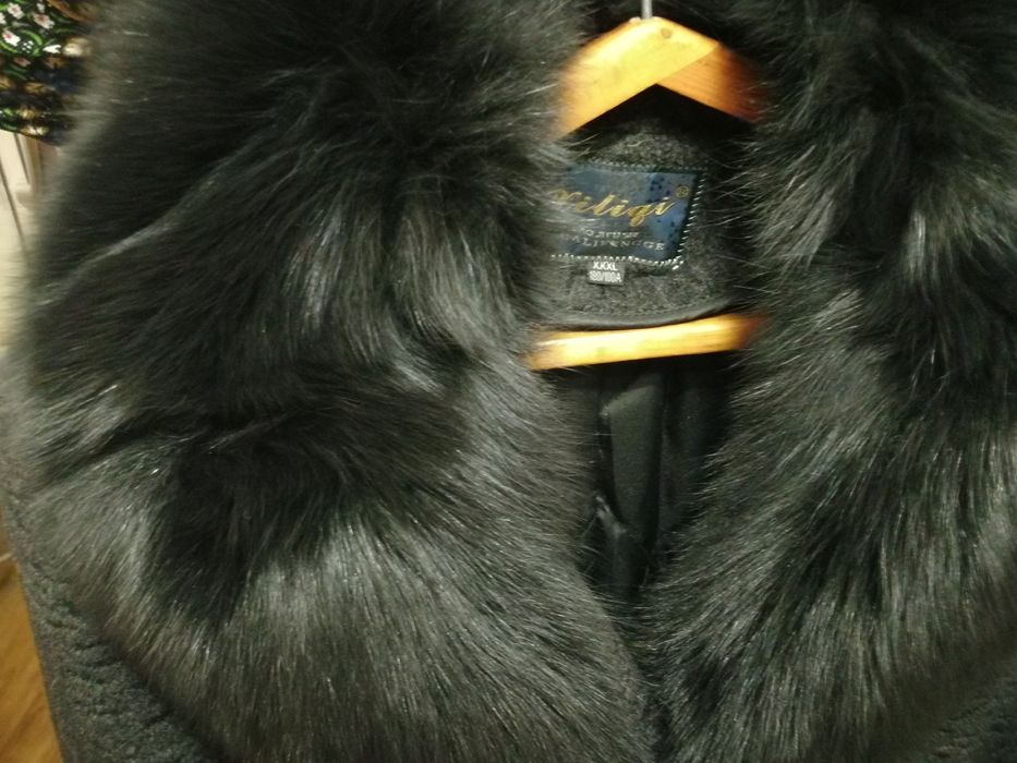 Продам полу пальто
