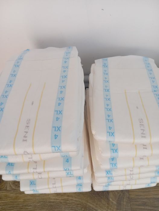 Scutece / Pamperși adulți SENI XL (15 buc) și MoliCare (5 buc)