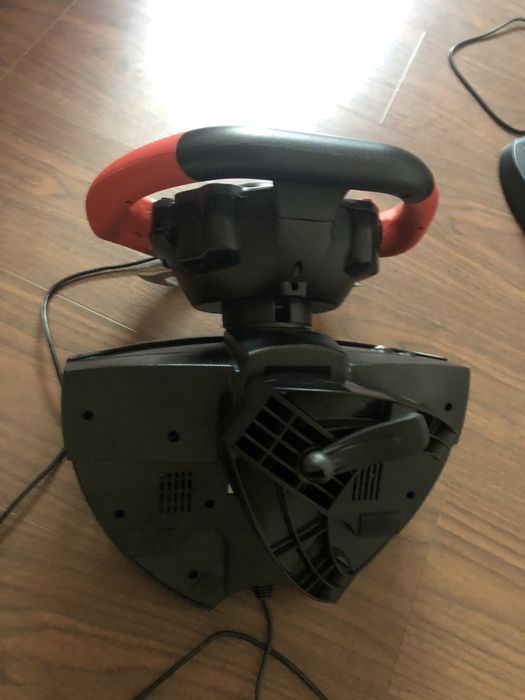 vand volan de xbox/Pc nou