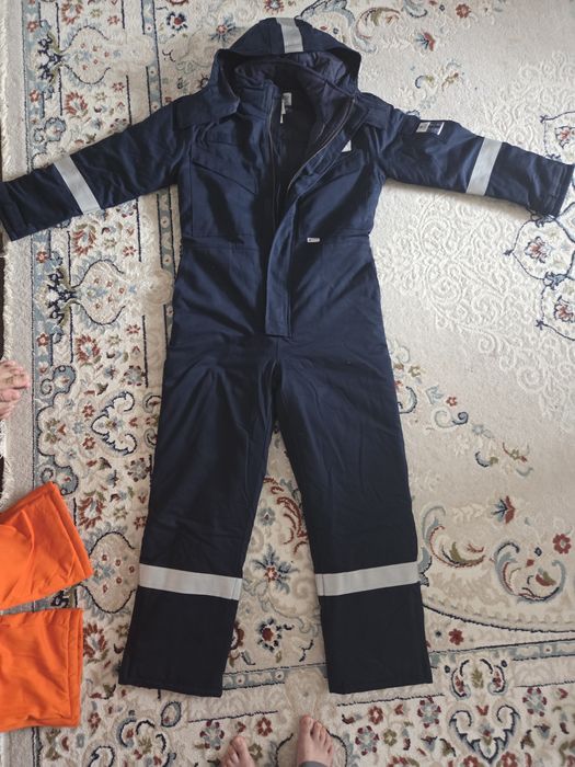 Комбинезон зимний новый