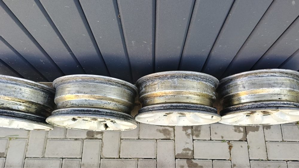 Диски на машину делика,паджеро