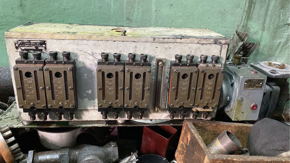 Лубрикаторы пластиный пик