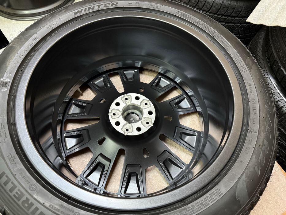 Jante Originale Bmw XM pe 21 cu anvelope IARNA !