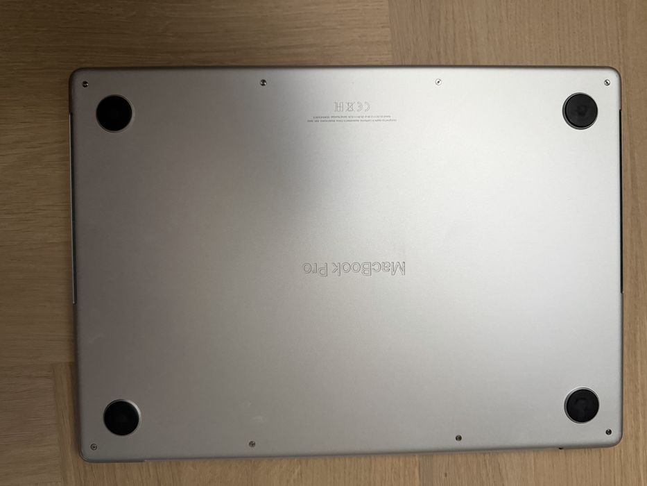 MacBook Pro 14″ (2021) M1 Pro 16 GB / 512 GB