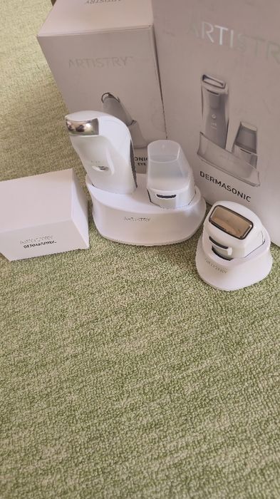 ARTISTRY Dermasonic