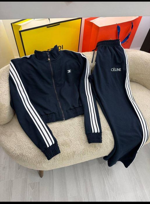 Дамски екипи нови