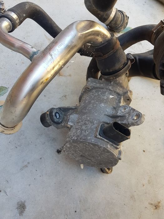 Елекрическа водна помпа бмв е90 е91 е92 е93 320и