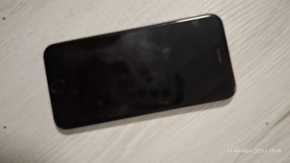 Продам Iphone 6s