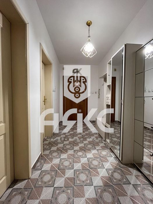 Дава се под наем Двустаен апартамент в София, Лозенец - 80 кв.м за 590 € - Снимка #8