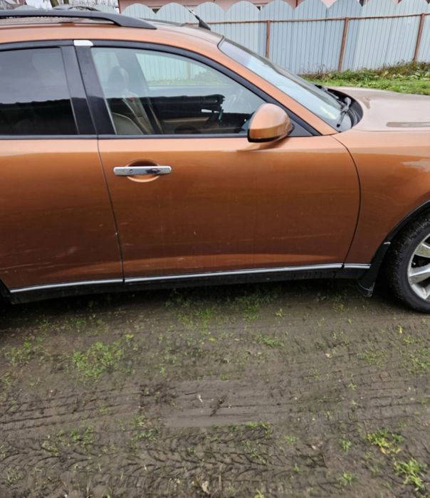 Vand infiniti fx 45