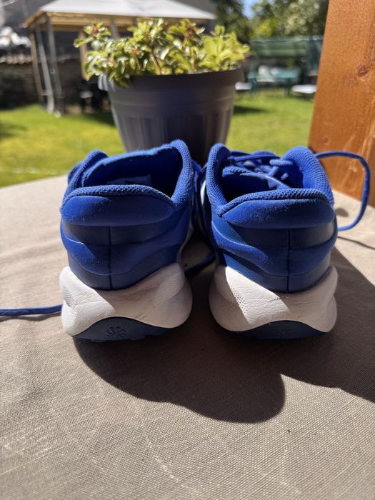 Спортни обувки NIKE