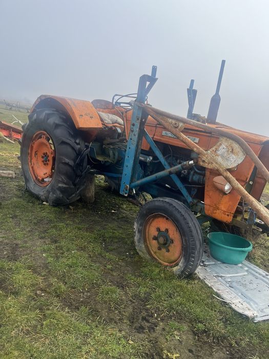Vand tractor 611 cai fiat